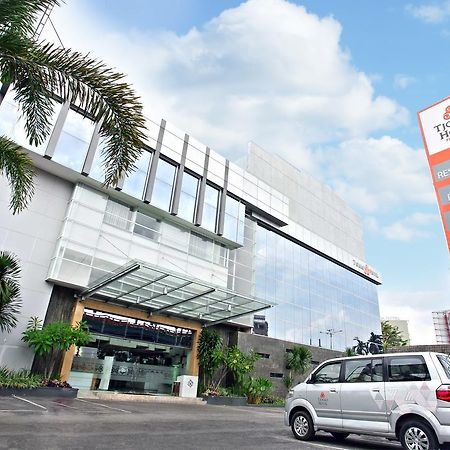 Tjokro Hotel Пеканбару Екстериор снимка