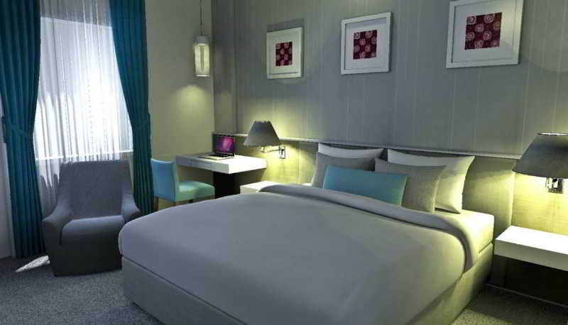 Tjokro Hotel Пеканбару Екстериор снимка