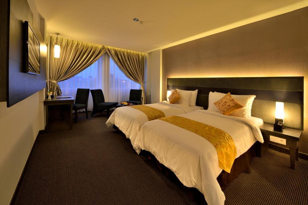 Tjokro Hotel Пеканбару Екстериор снимка